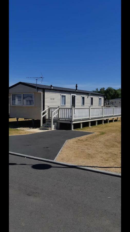 Hôtel P&D'S Pearl Caravan At Tattershall Lakes Country Park Extérieur photo