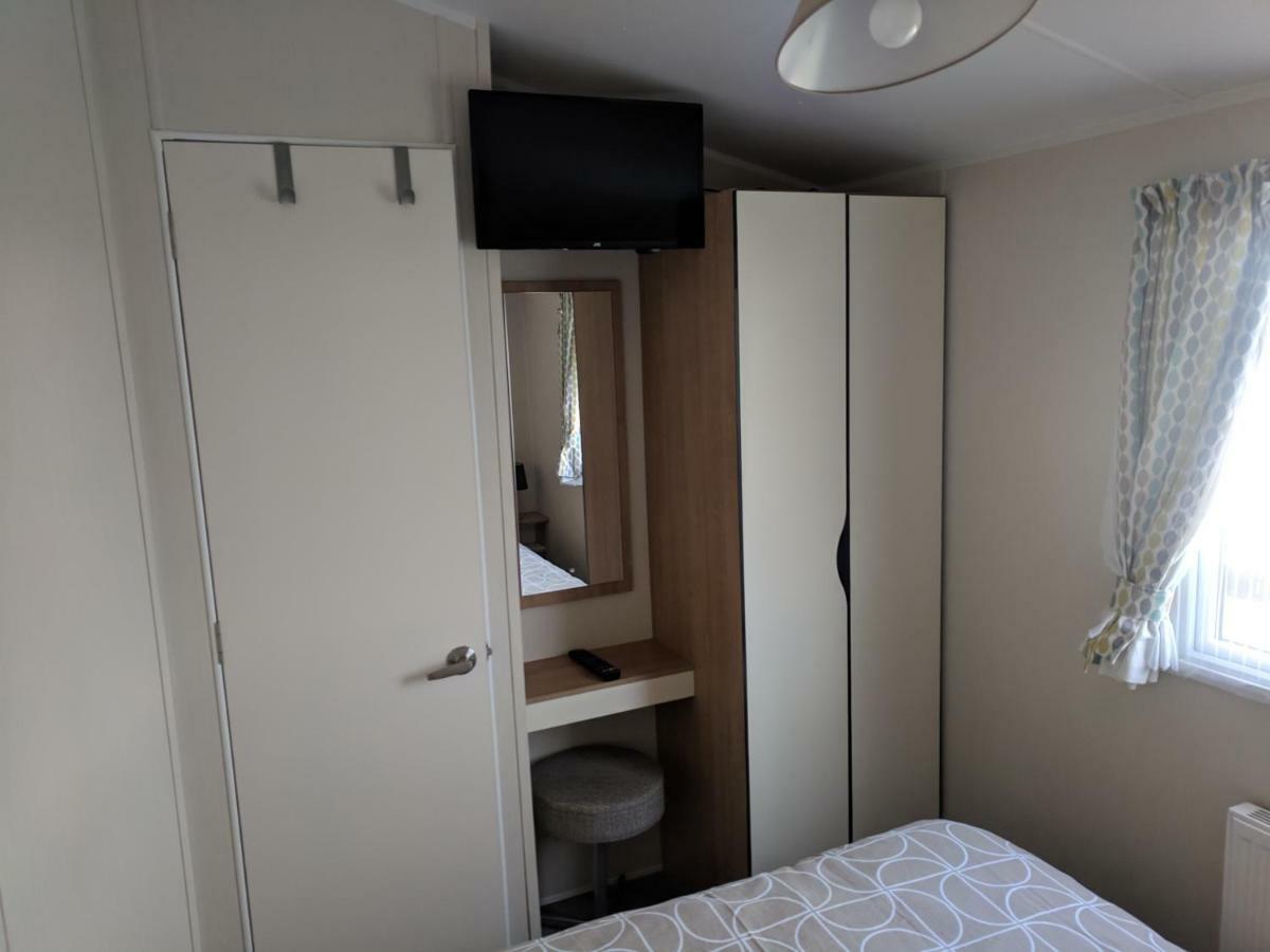 Hôtel P&D'S Pearl Caravan At Tattershall Lakes Country Park Extérieur photo