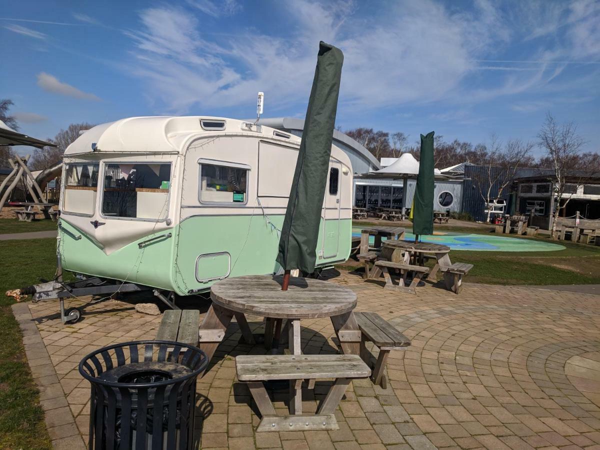 Hôtel P&D'S Pearl Caravan At Tattershall Lakes Country Park Extérieur photo