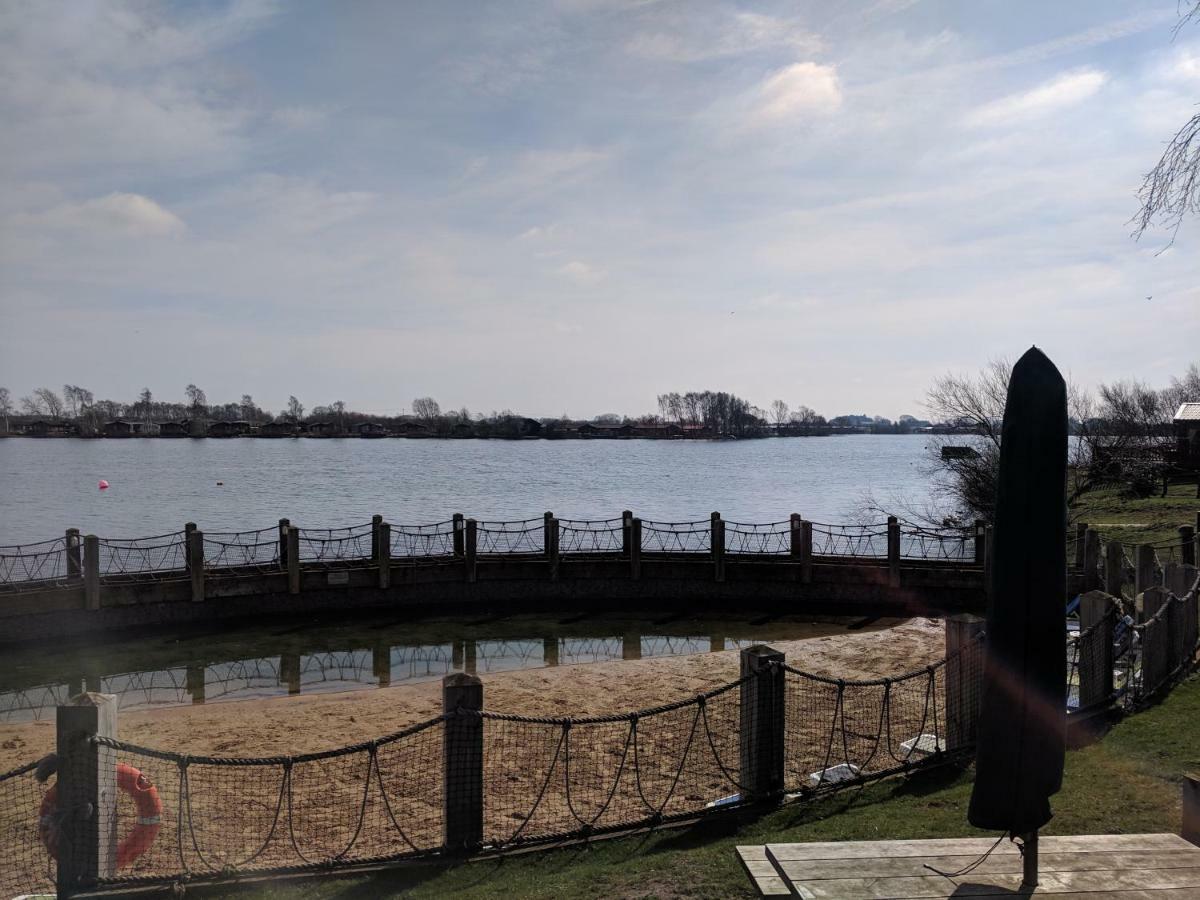 Hôtel P&D'S Pearl Caravan At Tattershall Lakes Country Park Extérieur photo