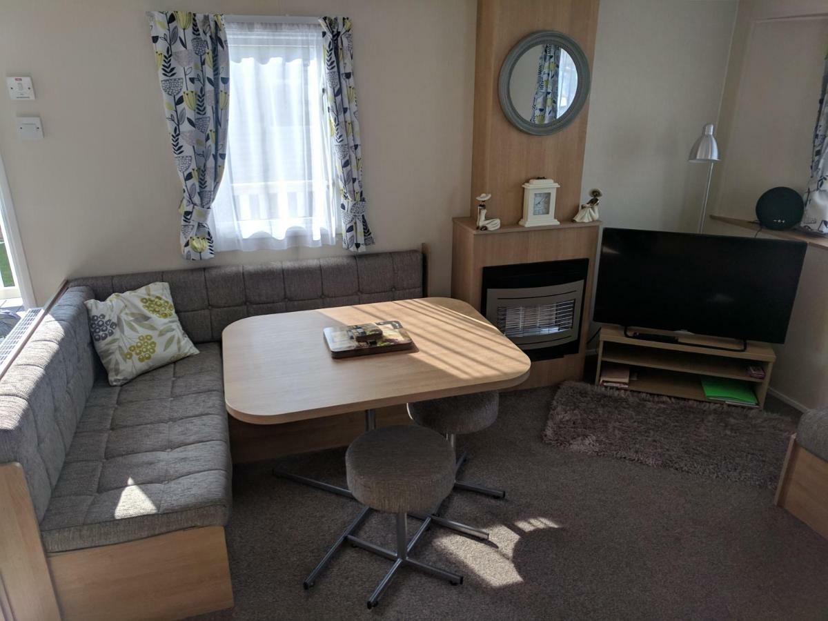 Hôtel P&D'S Pearl Caravan At Tattershall Lakes Country Park Extérieur photo